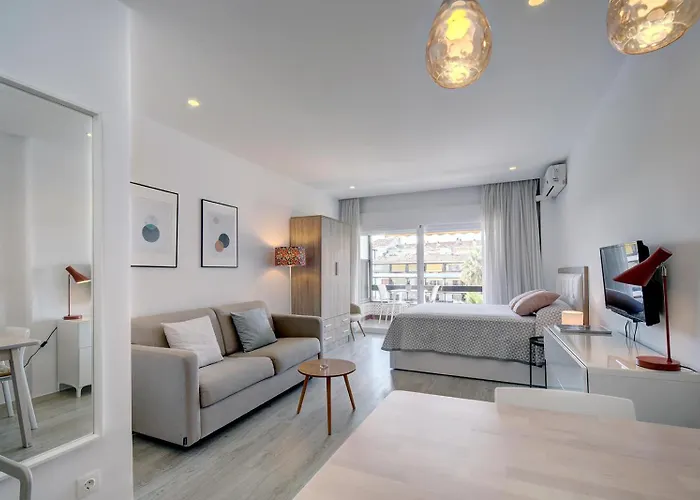 Golden Mile Apartamento *